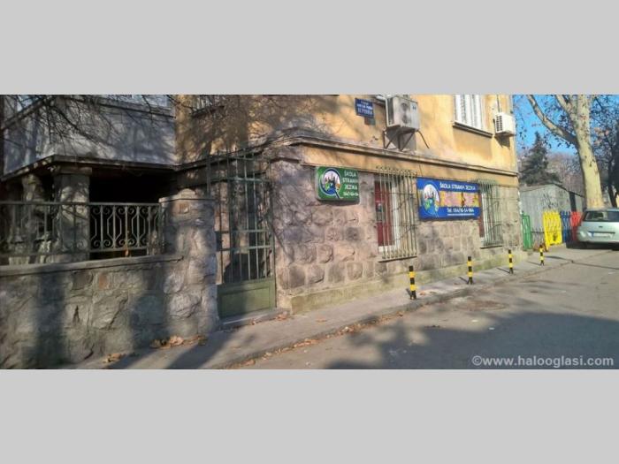 ulični lokal 60m2 zemun, karađorđev trg besplatni mali oglasi