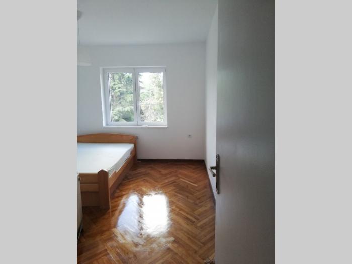 izdavanje, senjak, stan 90m2, kod internacionalne škole besplatni mali oglasi