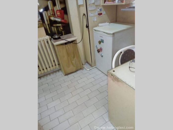 izdajem lokal 30m2 miljakovac i besplatni mali oglasi