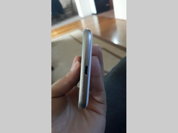 samsung galaxy j3 2016 besplatni mali oglasi