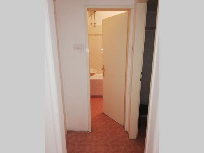 izdavanje, centar, nušićeva 100m2 besplatni mali oglasi