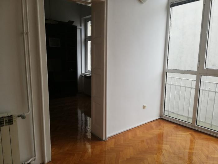 izdavanje, centar, nušićeva 100m2 besplatni mali oglasi
