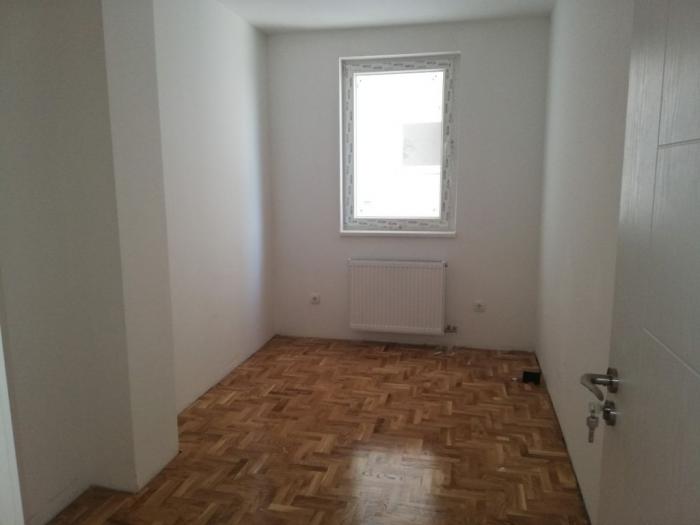 voždovac, vojvode vlahovića, 52m2 besplatni mali oglasi