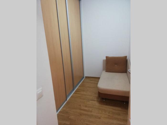 izdavanje, novi beograd, klare cetkin, 82m2 besplatni mali oglasi