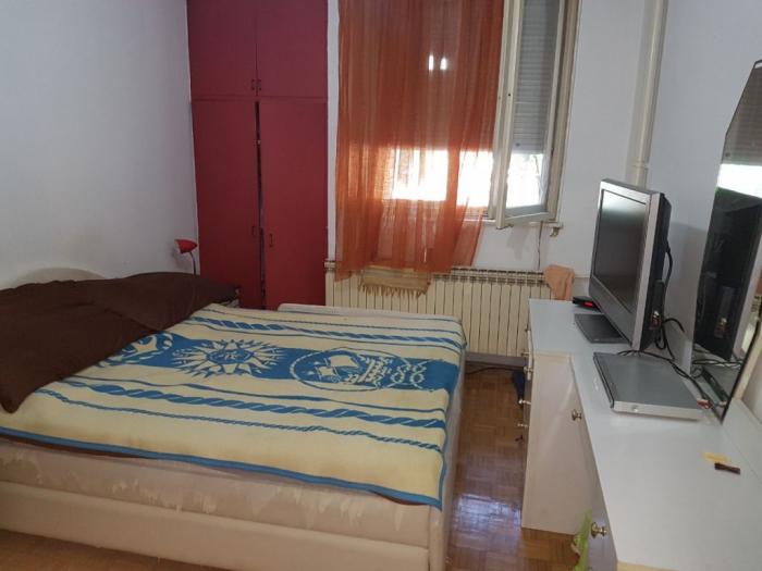 novi sad, 73m2 lođa, centar 1300e m2 besplatni mali oglasi