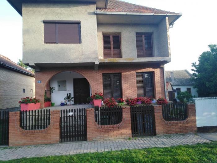 kuća na prodaju belegiš besplatni mali oglasi