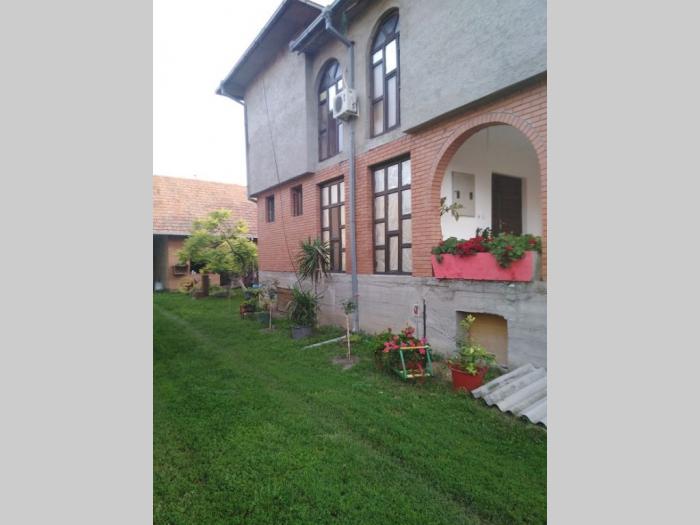kuća na prodaju belegiš besplatni mali oglasi