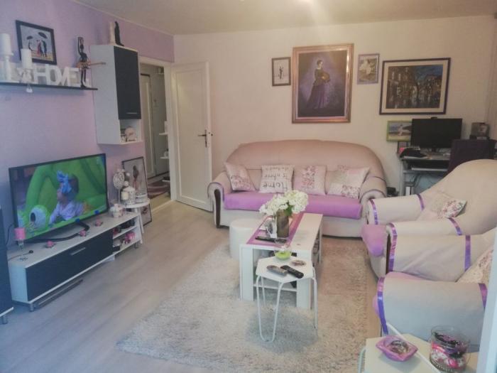 kanarevo brdo, vukasovićeva 51m2 20m2 terasa besplatni mali oglasi