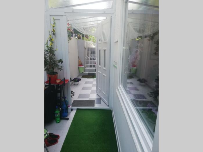 kanarevo brdo, vukasovićeva 51m2 20m2 terasa besplatni mali oglasi