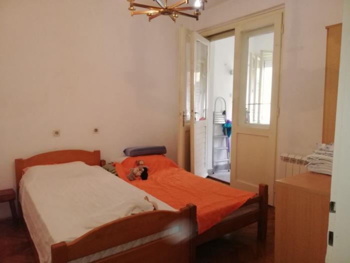 zemun, 22 oktobra, stan 63m2 besplatni mali oglasi
