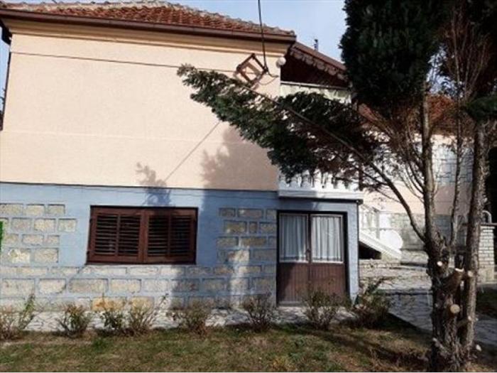 prodajem kuću na ubu, kompletno nameštena besplatni mali oglasi