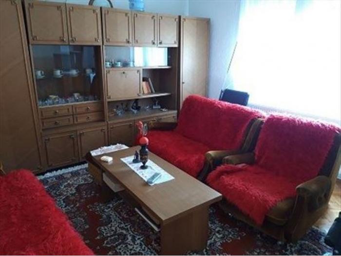 prodajem kuću na ubu, kompletno nameštena besplatni mali oglasi