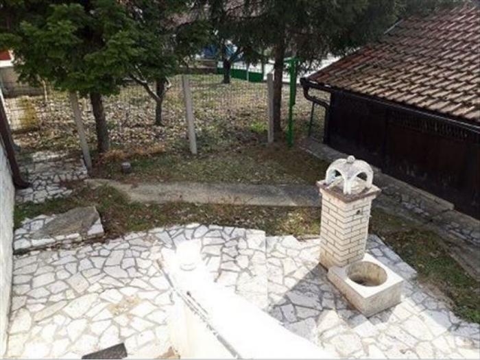 prodajem kuću na ubu, kompletno nameštena besplatni mali oglasi