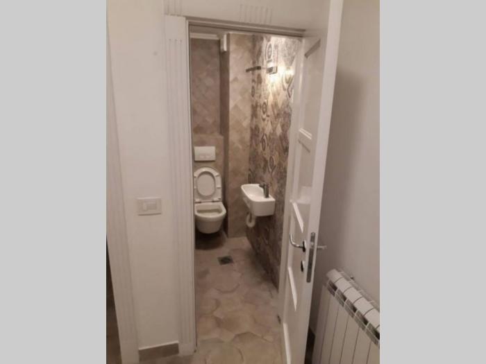 šestosobna kuća od 320m2 u karingtonki besplatni mali oglasi