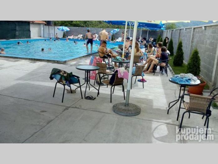 prodaja, restoran i otvoreni bazen besplatni mali oglasi