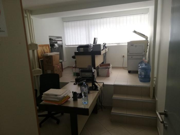 izdavanje, slavija, lokal 147m2 besplatni mali oglasi