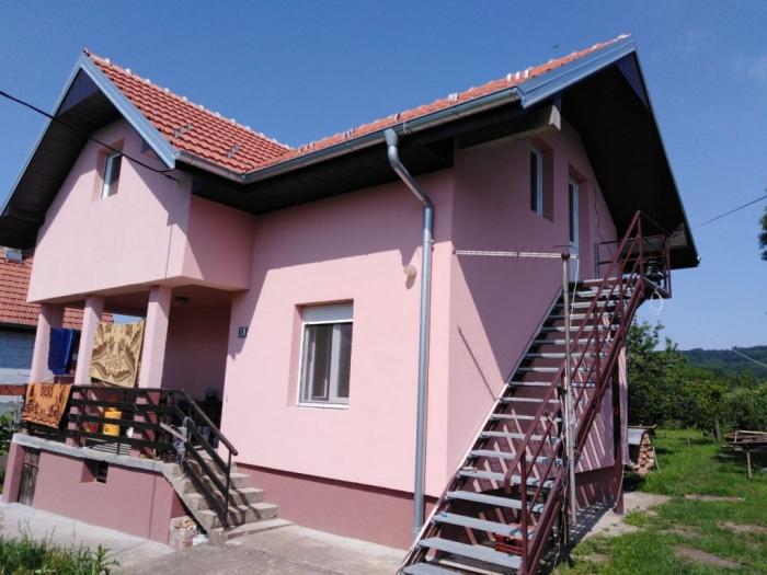 mladenovac, kosmaj koraćica 80m2 besplatni mali oglasi