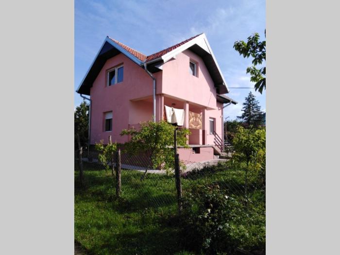 mladenovac, kosmaj koraćica 80m2 besplatni mali oglasi