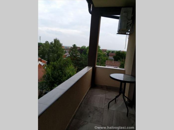 zemun, batajnica, 44m2, stevana dubajića besplatni mali oglasi