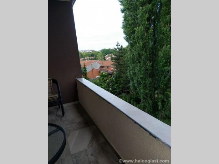 zemun, batajnica, 44m2, stevana dubajića besplatni mali oglasi