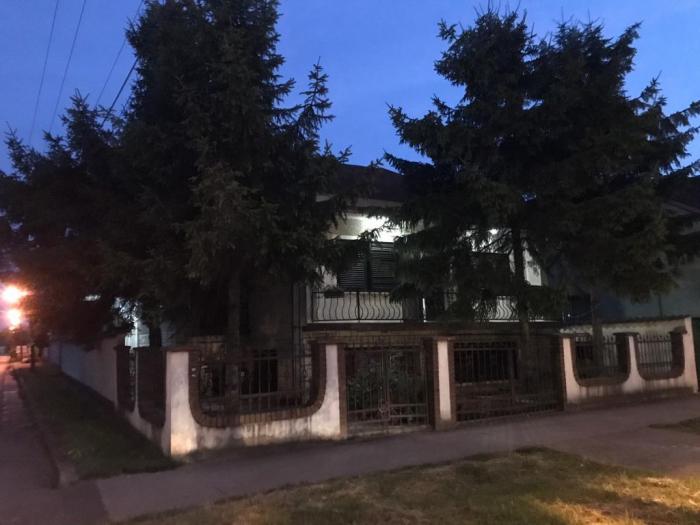 kuća u centru stare pazove besplatni mali oglasi