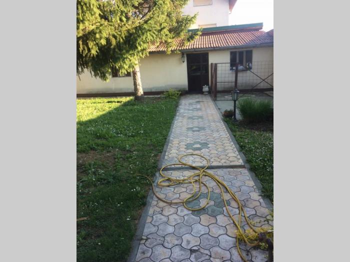 kuća u centru stare pazove besplatni mali oglasi