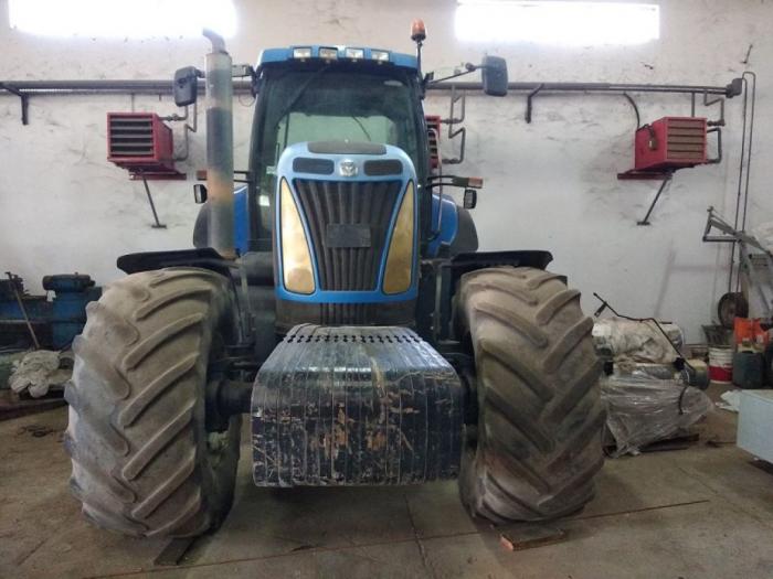 prodajem traktor new holland t8040 besplatni mali oglasi