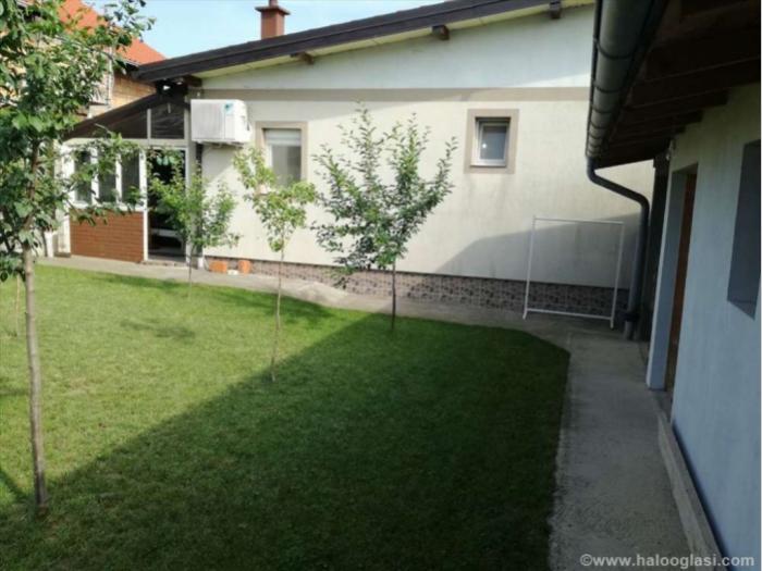 prodajem kuću u kaluđerici besplatni mali oglasi