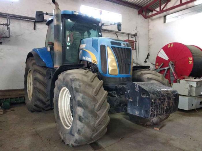 prodajem traktor new holland t8040 besplatni mali oglasi