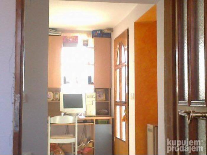 sopot, kuća od 160m2 odmah useljiva, 26ari plac 26 ari besplatni mali oglasi