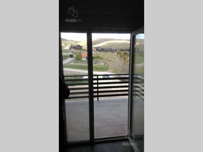 prodajem povoljno apartman na zlatiboru besplatni mali oglasi