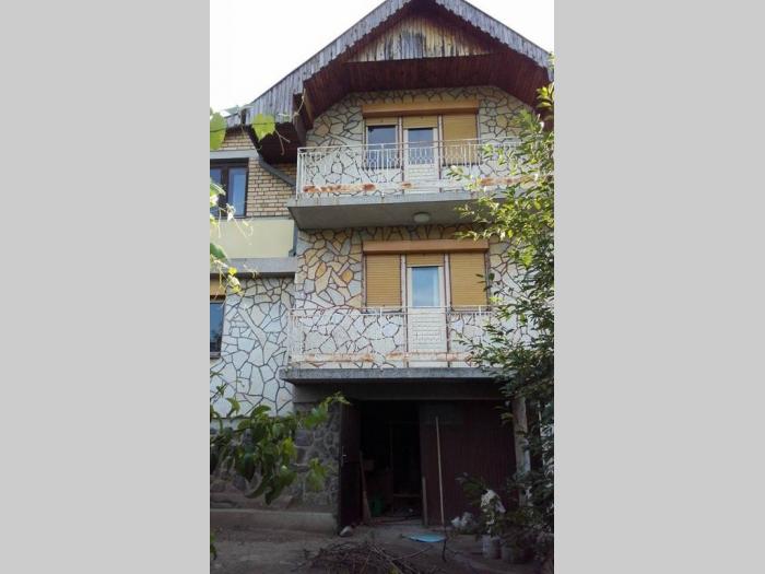 odlična kuća pored puta raška besplatni mali oglasi