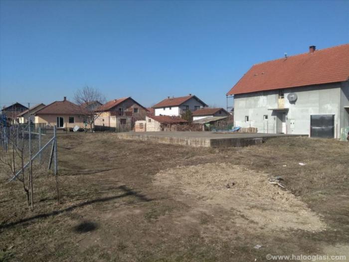 prodaja placa sa temeljem i građevinskom dozvolom besplatni mali oglasi