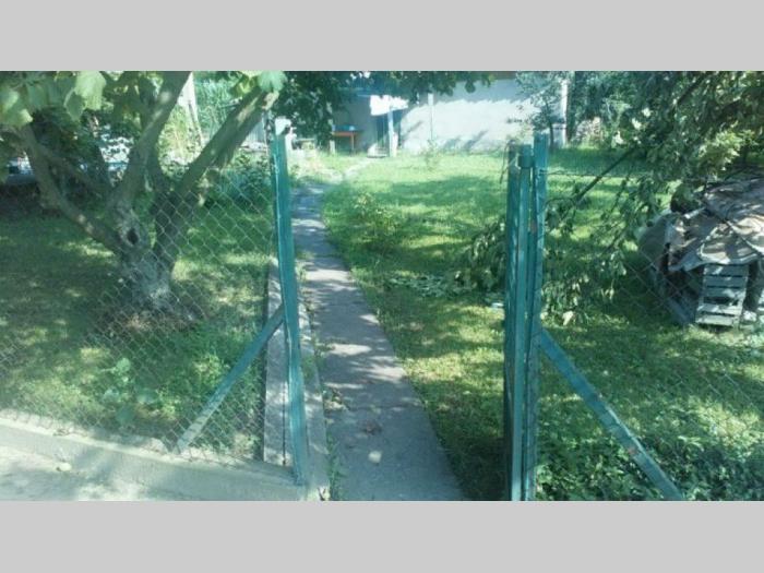 zvečka, obrenovac kuća sa okućnicom besplatni mali oglasi