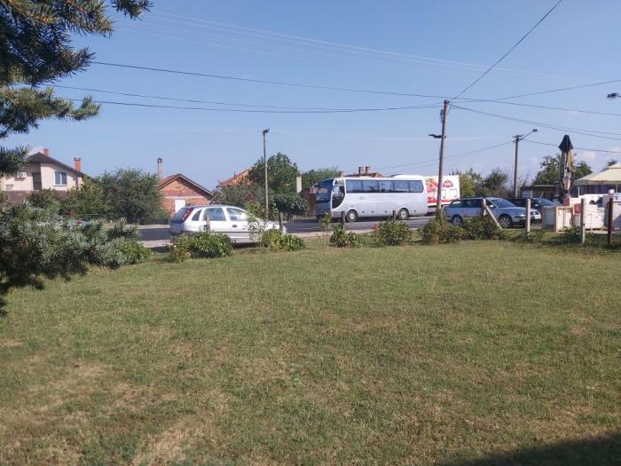 kuća sa imanjem besplatni mali oglasi