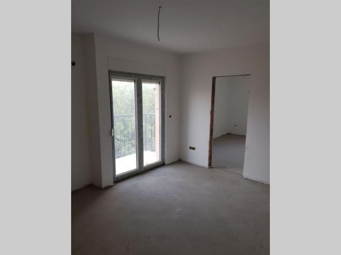prodajem stan od 40m2 besplatni mali oglasi