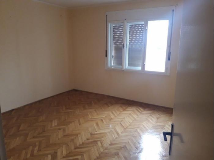 prodaja kuća bački jarak besplatni mali oglasi