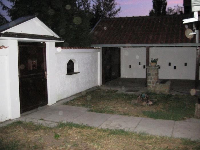 prodaja kuća u bačkom jarku, centar besplatni mali oglasi