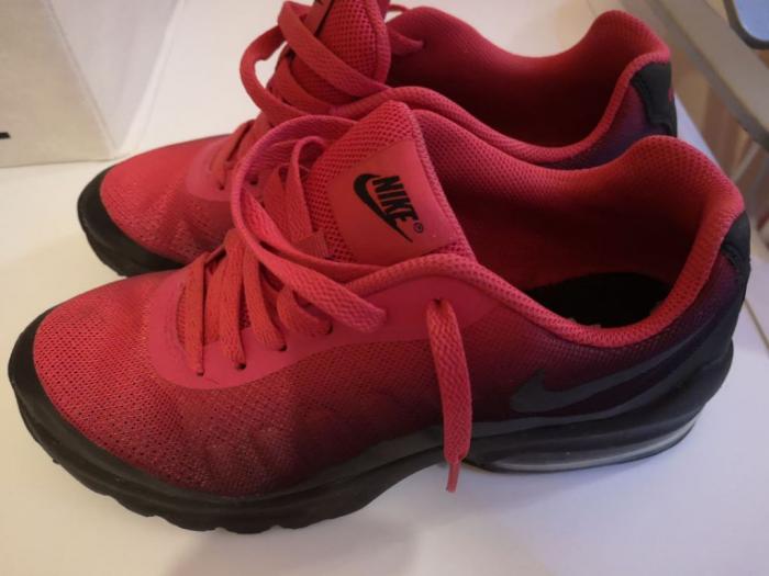 patike nike, broj 38,5 kao nove, vrlo očuvane besplatni mali oglasi