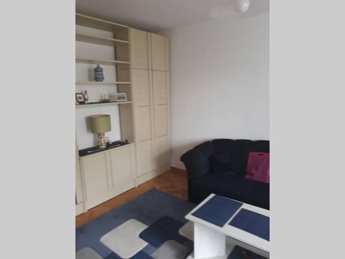 novi beograd, otona župančiča, 60m2 besplatni mali oglasi