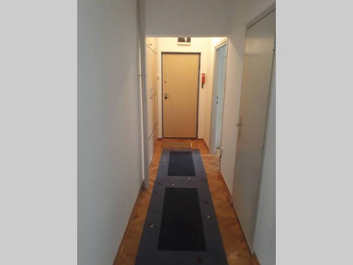 novi beograd, otona župančiča, 60m2 besplatni mali oglasi