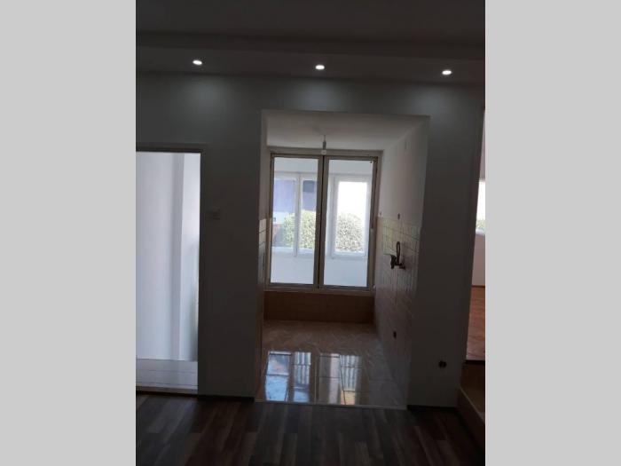 zemun, železnička kolonija, 55m2 besplatni mali oglasi