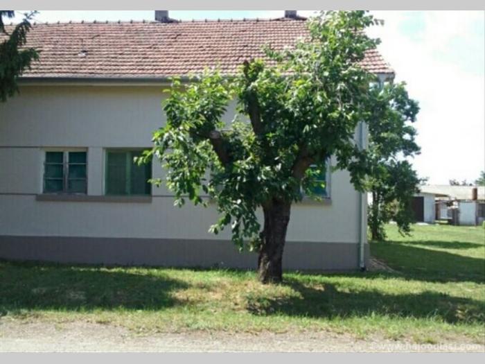 kuća u karađorđevu besplatni mali oglasi