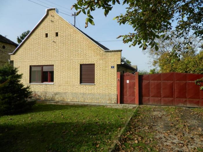 kuća u bačkom gradištu besplatni mali oglasi