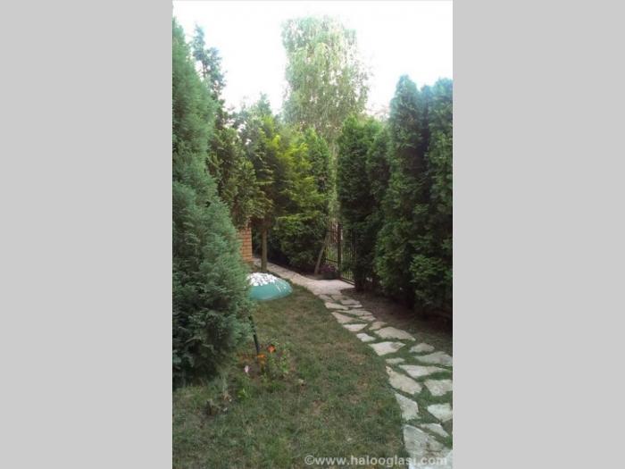 stan 85m2 25m2 terasa 150 m2 vrt za uživanje besplatni mali oglasi