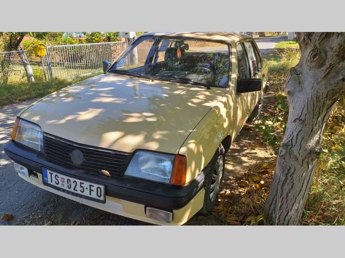 opel ascona 1 3 besplatni mali oglasi