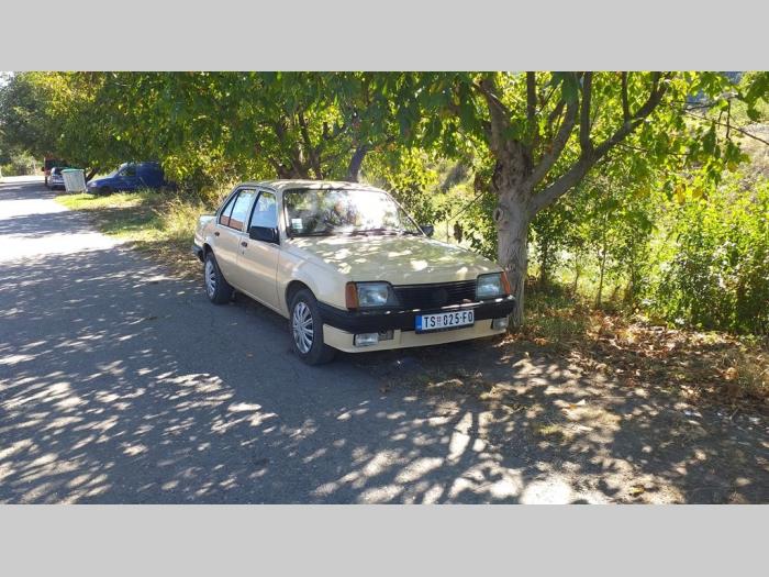 opel ascona 1 3 besplatni mali oglasi