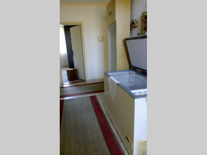 izdajem kuću u sremčici besplatni mali oglasi