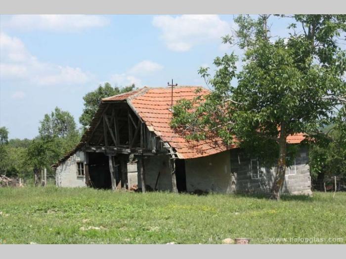 izuzetno atraktivan plac sa objektom na kosmaju besplatni mali oglasi