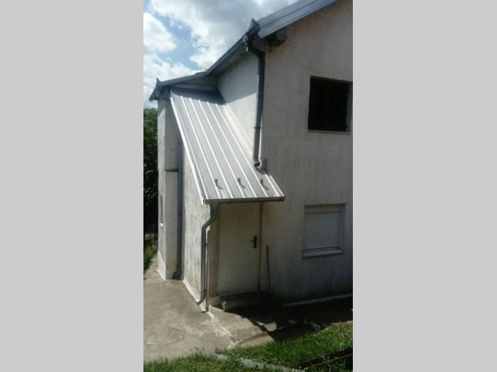 prodajem kuću u kaluđerici besplatni mali oglasi